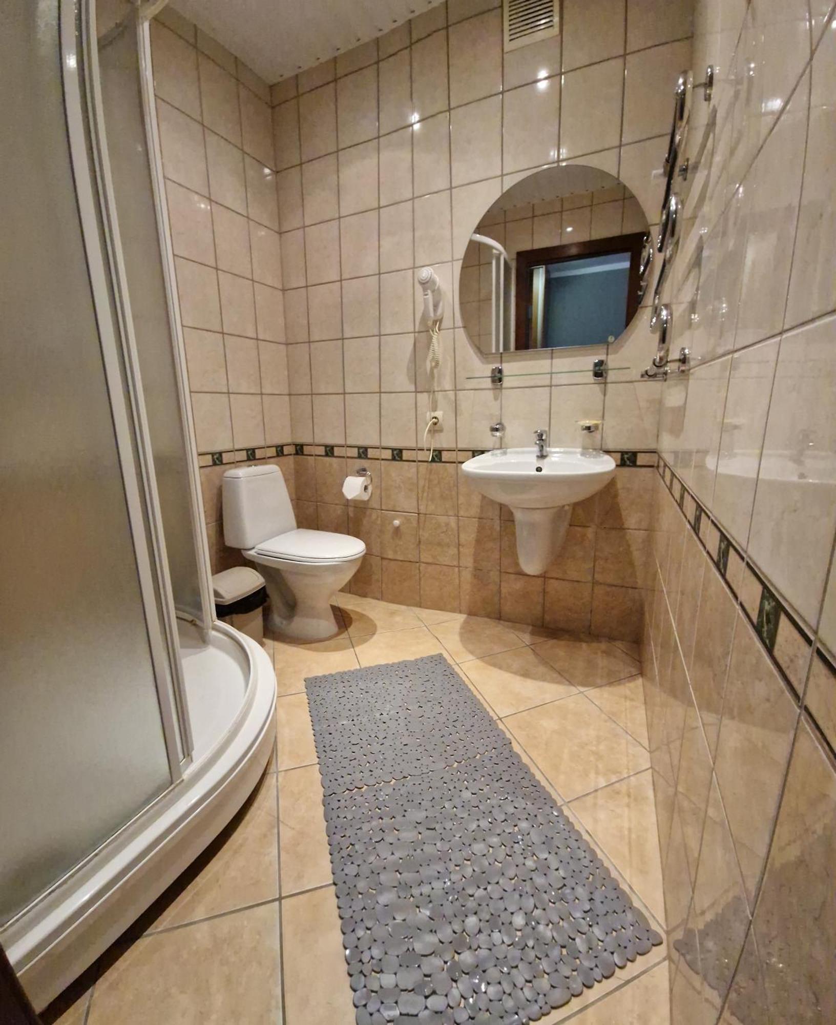 Hotel Linda Liepāja Esterno foto