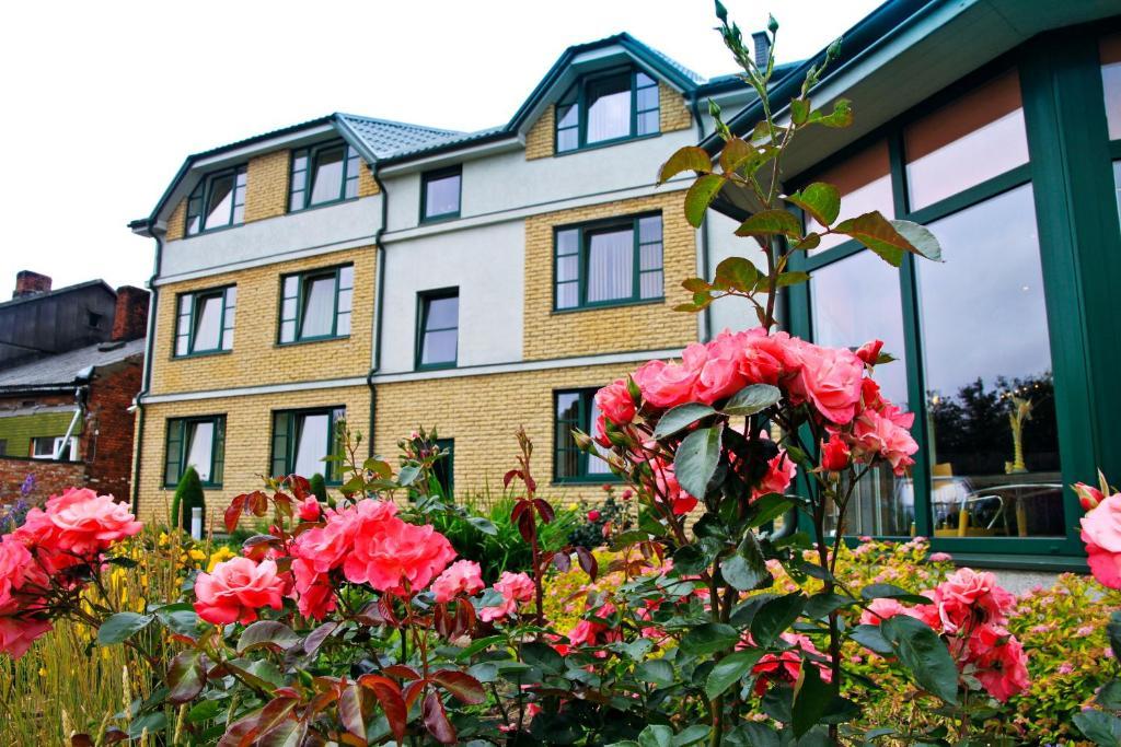Hotel Linda Liepāja Esterno foto